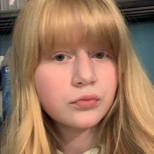 Meet your Posher, Annabella